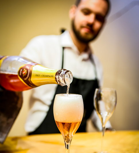 degustation sommelier la champagnerie.jpg